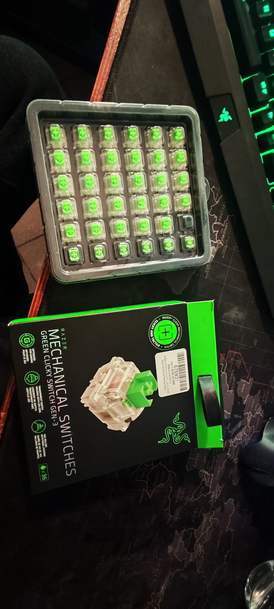 Razer Mechanical Pack 3 Pin Green Clicky Keyboard Switches 3 Pin Green Clicky