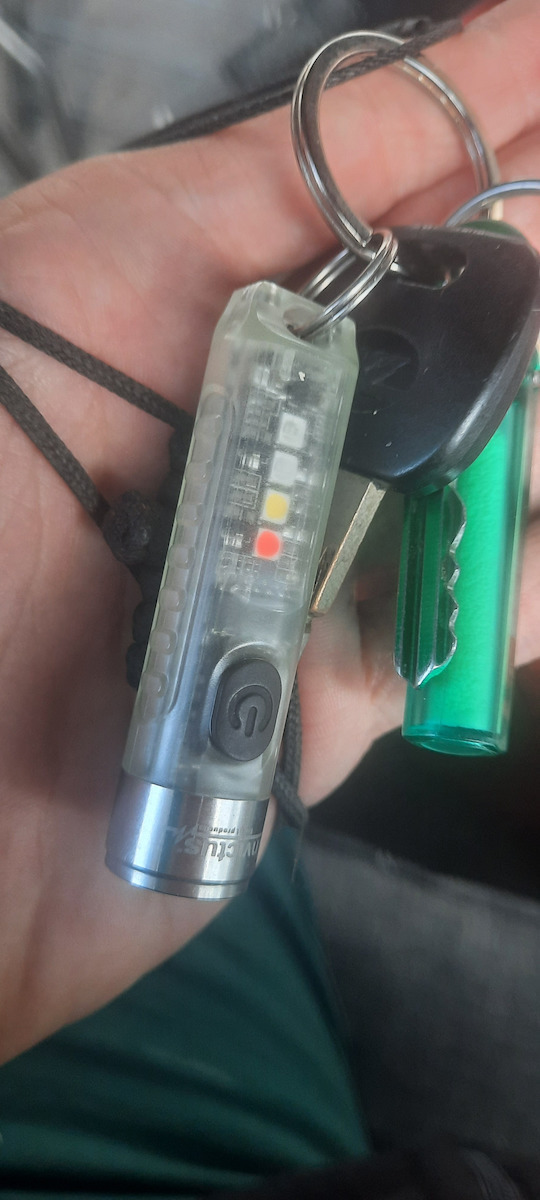Invictus Rechargeable Keychain Flashlight LED IP65 with Maximum Brightness 400lm Blue