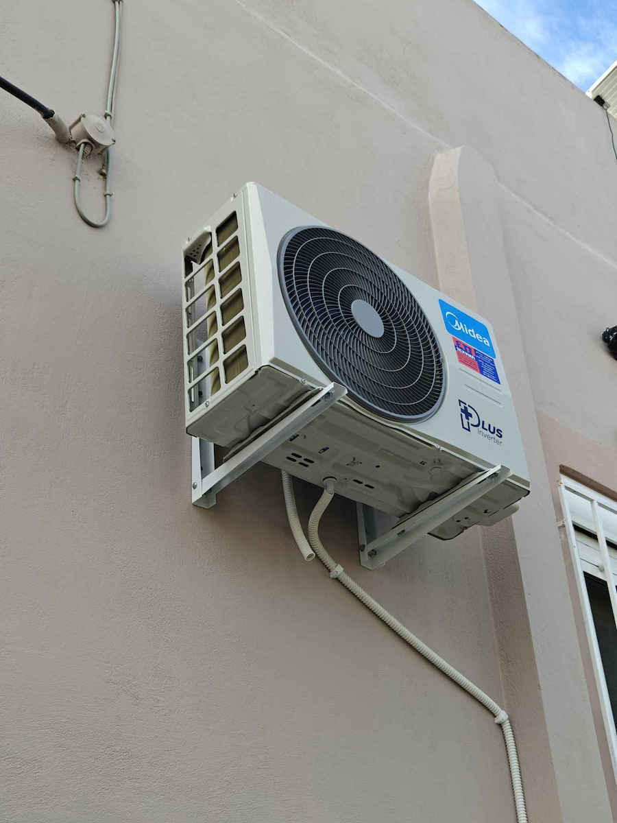 Midea Xtreme Eco Air Conditioner Inverter 24000 BTU A++/A+ with WiFi and UVC Technology
