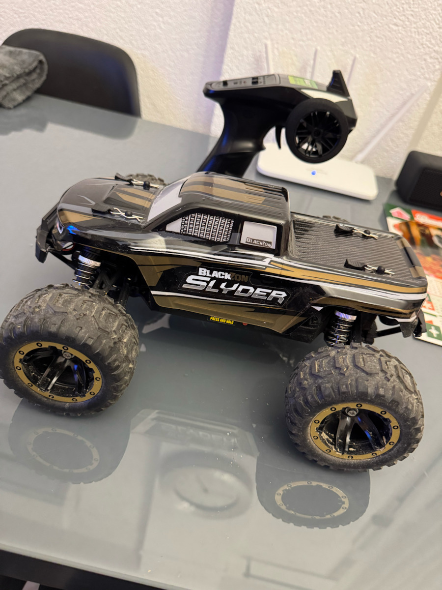 BlackZon Slyder MT Ferngesteuertes Auto Monstertruck 4WD Blau