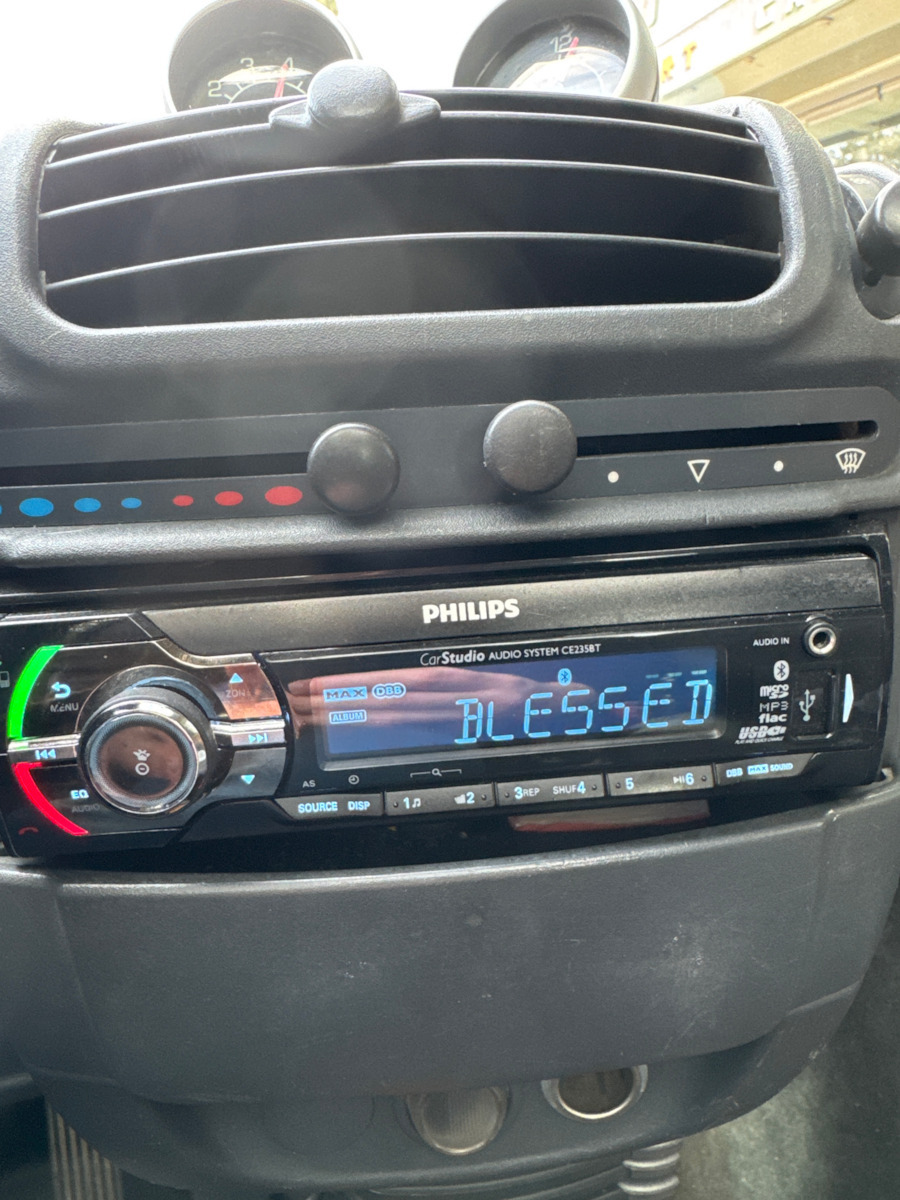 Philips Ηχοσύστημα Αυτοκινήτου 1DIN (Bluetooth/USB)