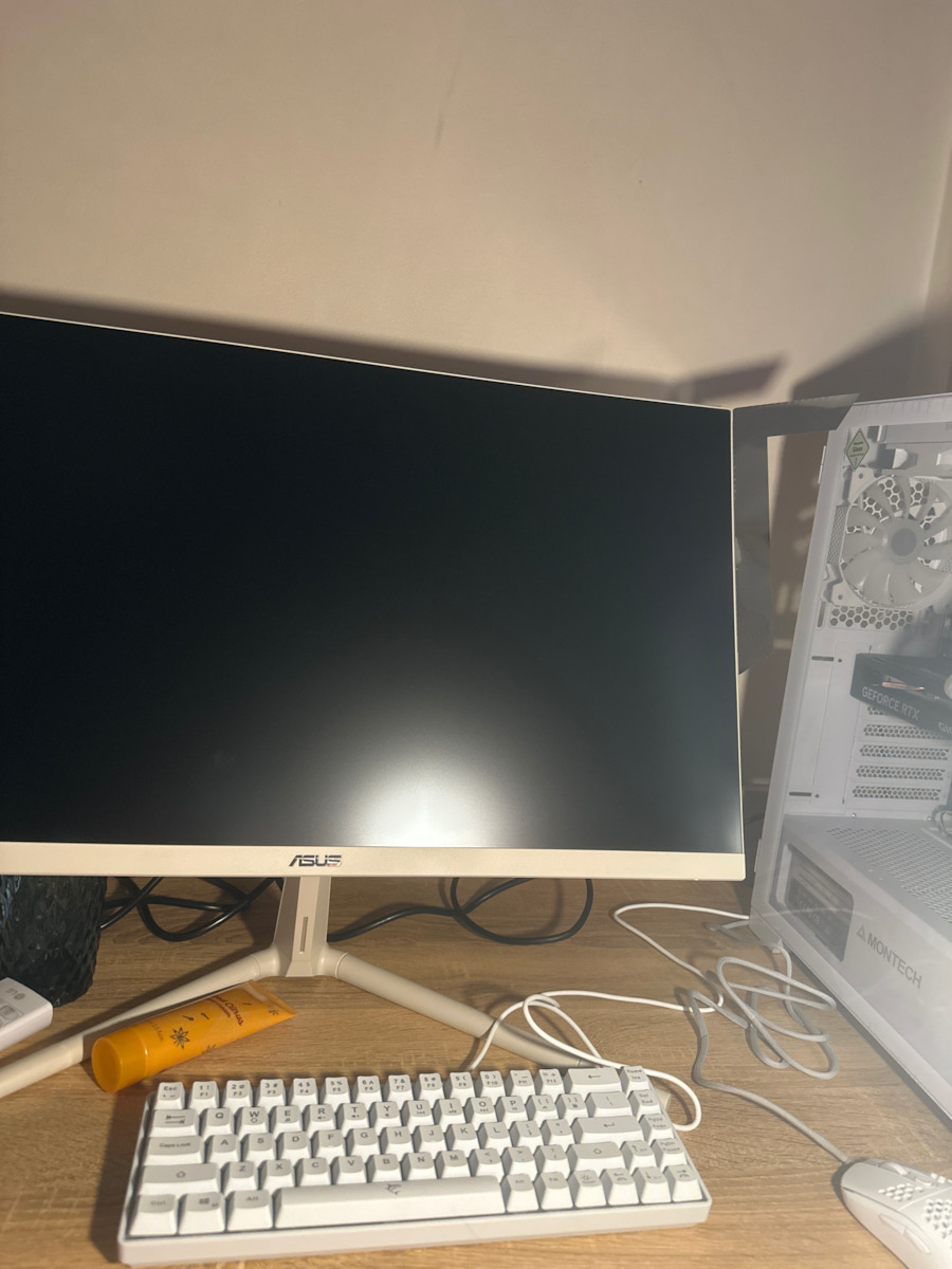 Asus VU279CFE-M IPS Spiele-Monitor 27 Zoll FHD 1920x1080 Weiß