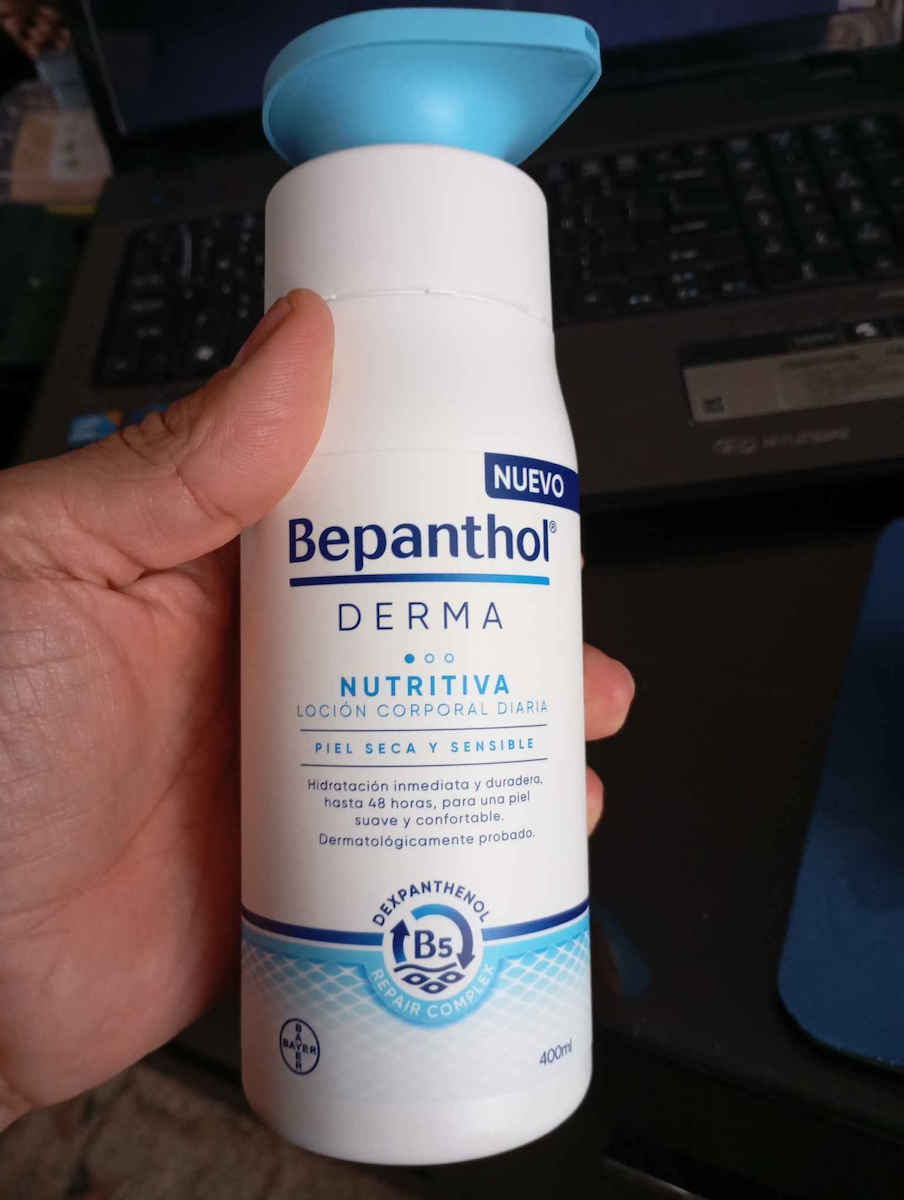 Bepanthol Derma Ενυδατική Lotion Σώματος για Ξηρές/Πολύ Ξηρές & Ευαίσθητες Επιδερμίδες 400ml