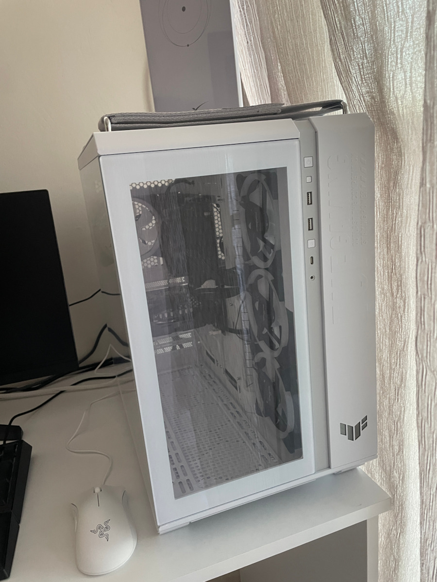 Vengeance Hunter-V2 Asus Edition Gaming Desktop PC (Ryzen 7-5700X/32GB DDR4/512GB SSD/GeForce RTX 4060/Fără OS)