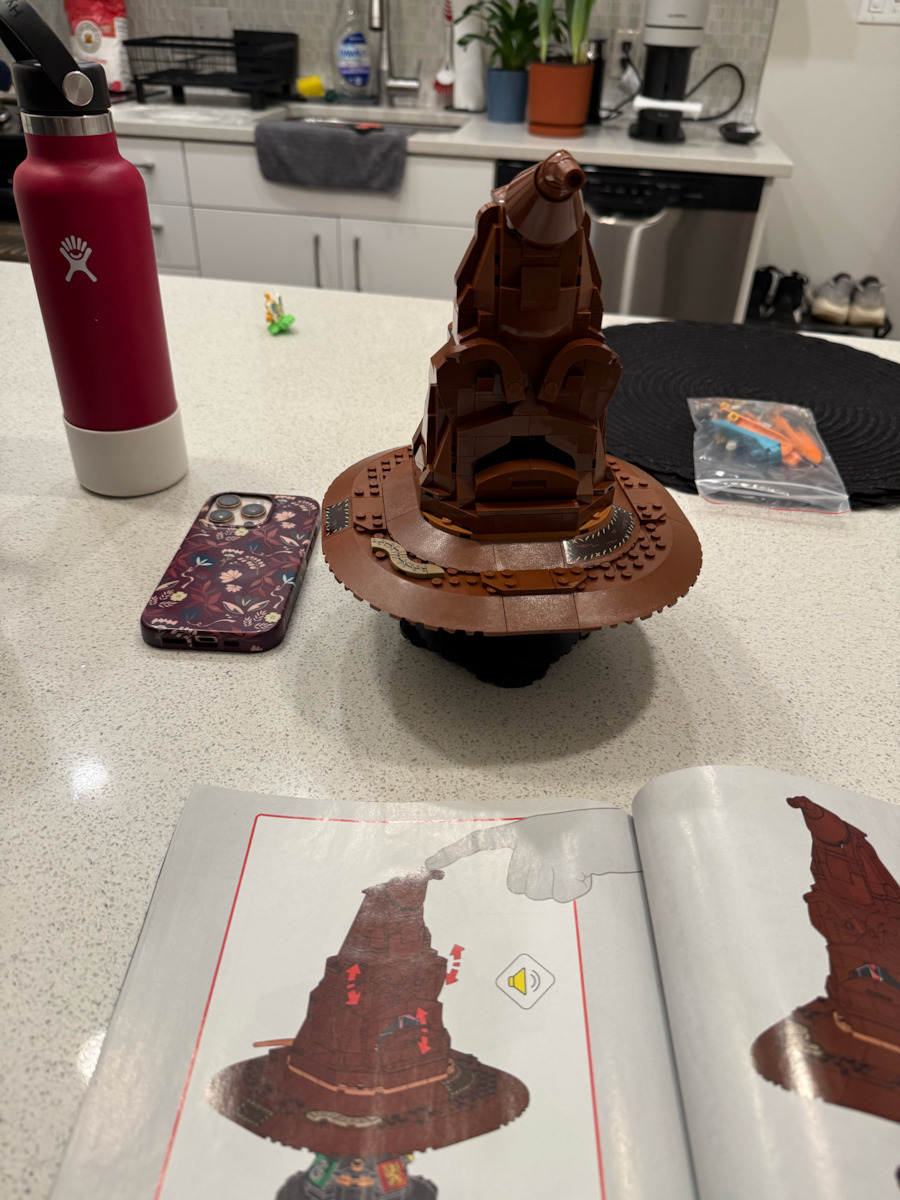 LEGO Harry Potter Talking Sorting Hat for 18+ Years 561 Pieces