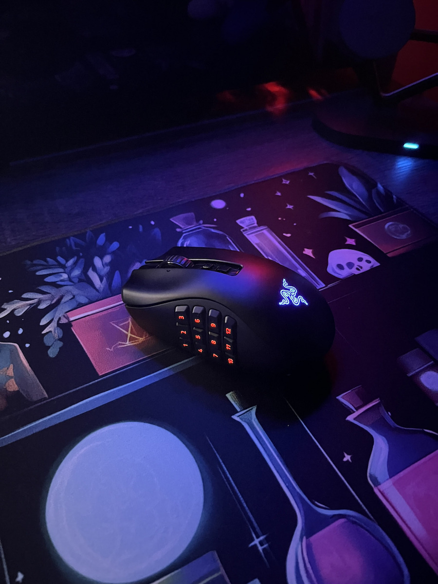 Razer Naga V2 Pro Ασύρματο RGB Gaming Ποντίκι 30000 DPI Μαύρο