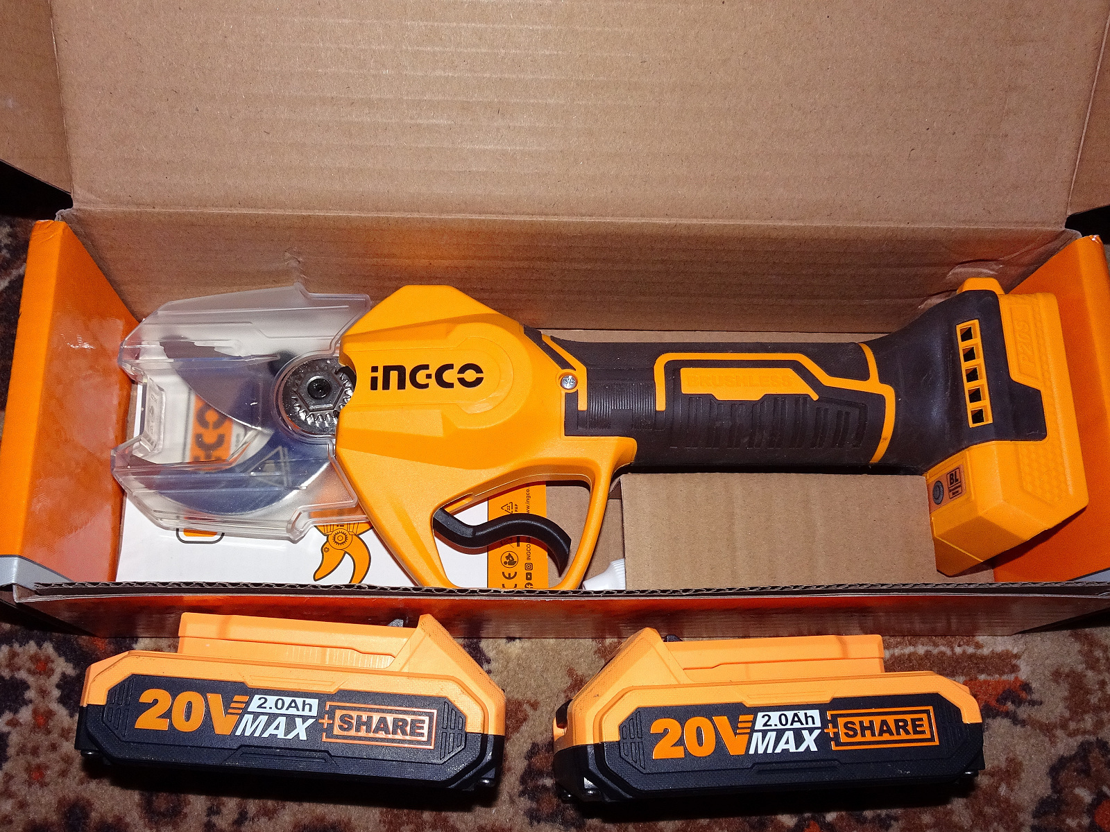 Ingco Pruning Shears Battery Brushless 20V 1x2Ah with Maximum Cutting Diameter 30mm in Carrying Case