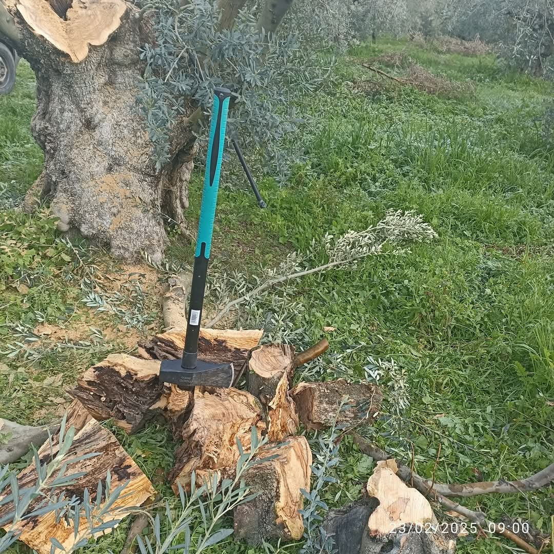 Maco 0133480 Hammer Axe with Non-Slip Handle Length 90cm and Weight 2700gr with Plastic Handle