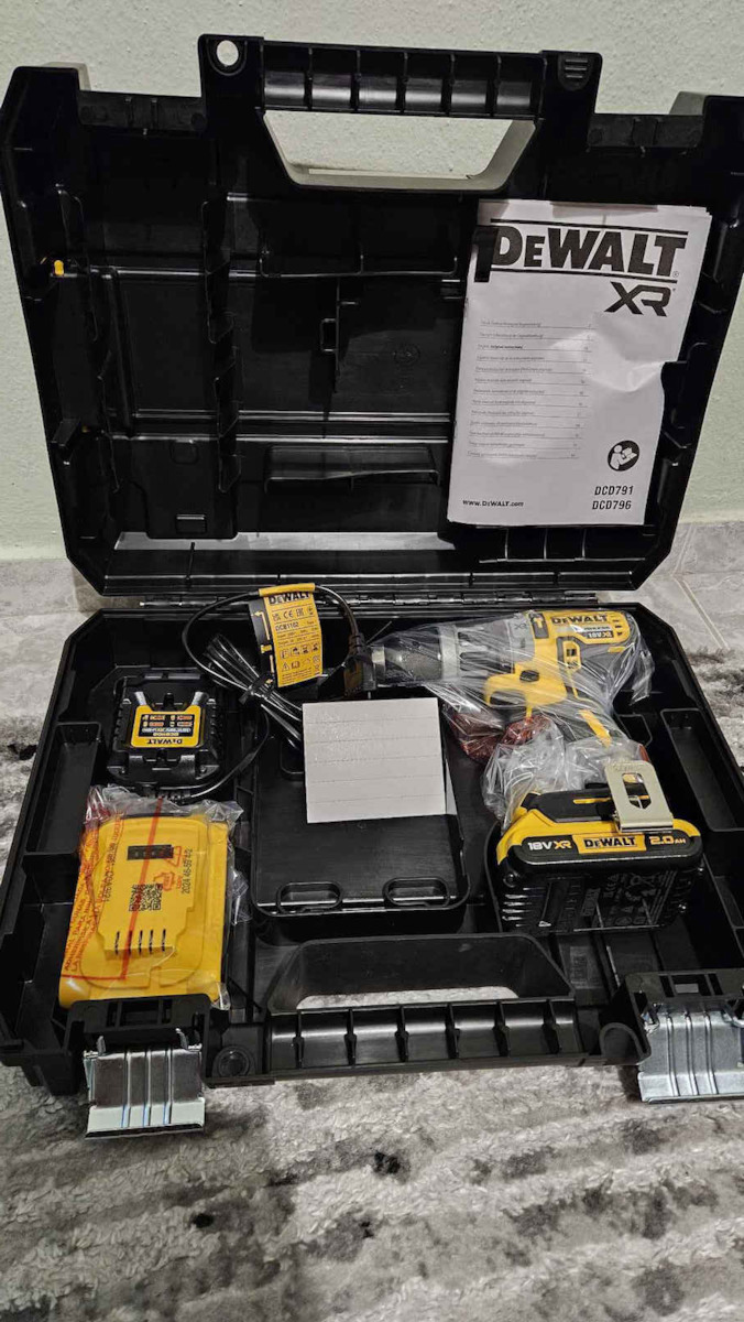 Dewalt Percussive Drill Driver Battery Brushless 18V 2x2Ah