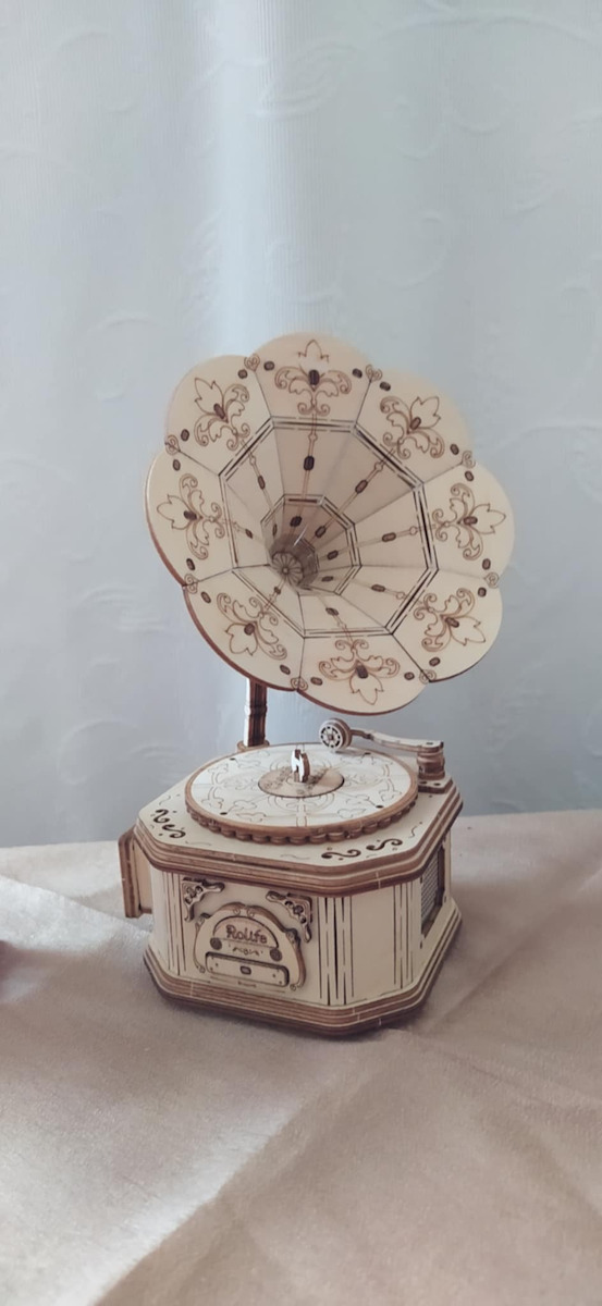 Robotime Wooden Construction Toy Gramophone Rolife for Children 14+ years old+ Years
