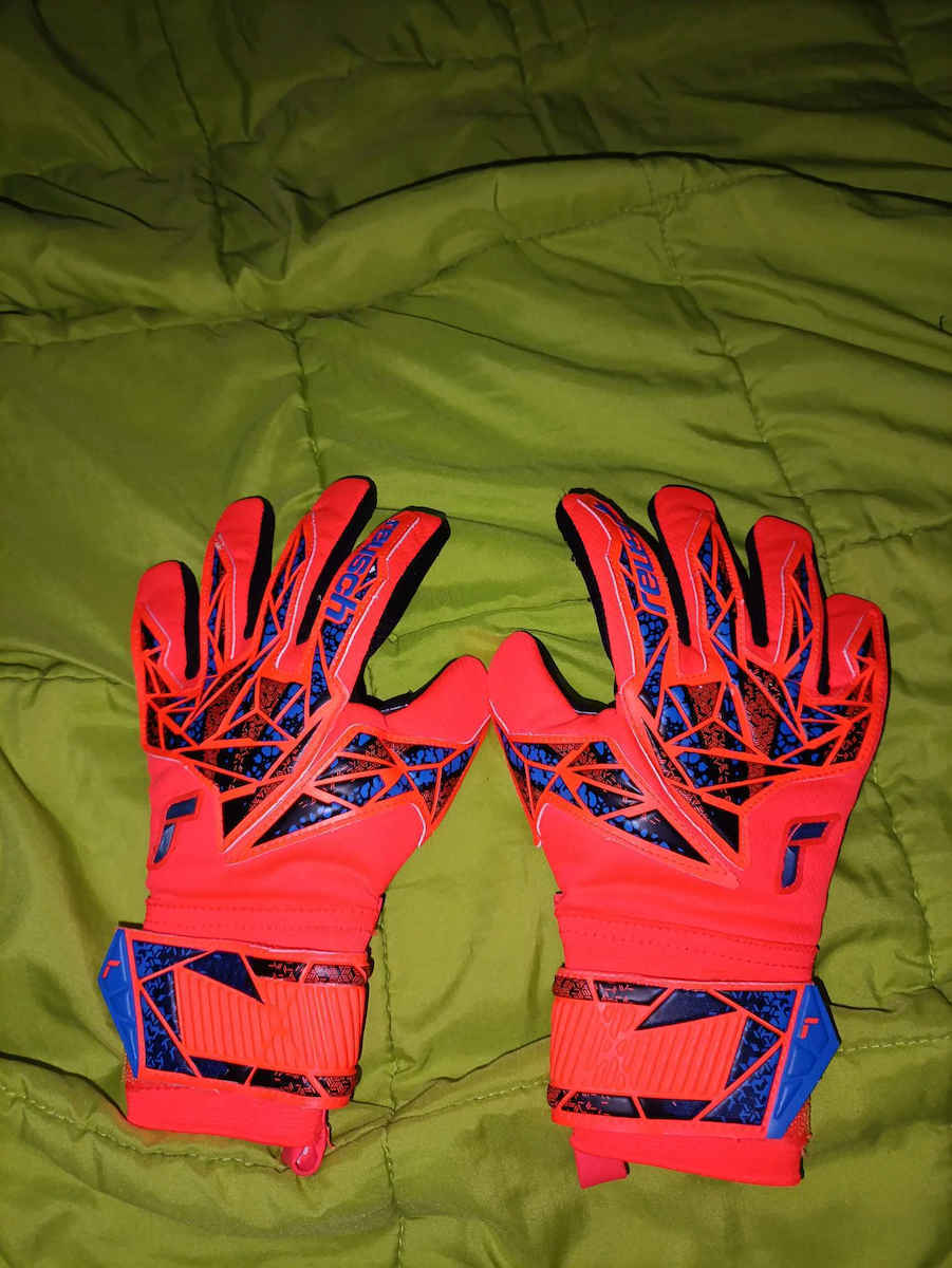 Reusch Attrakt Infinity Nc Jnr Goalkeeper Gloves Kids Orange