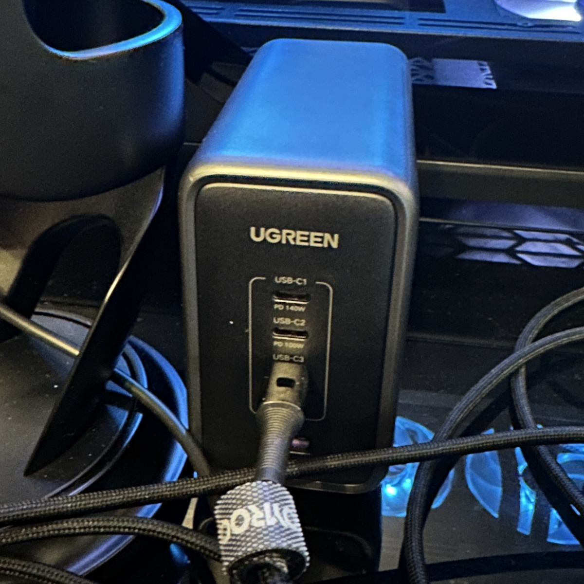 Ugreen Βάση Φόρτισης GaN με Θύρα USB-A και 4 Θύρες USB-C 300W Power Delivery σε Μαύρο χρώμα (Nexode)