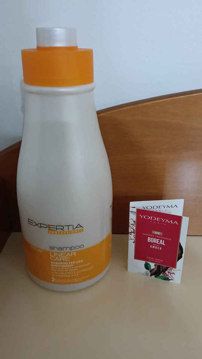 Farcom Șampon De Hidratare Pentru Toate Tipurile De Păr 1500ml