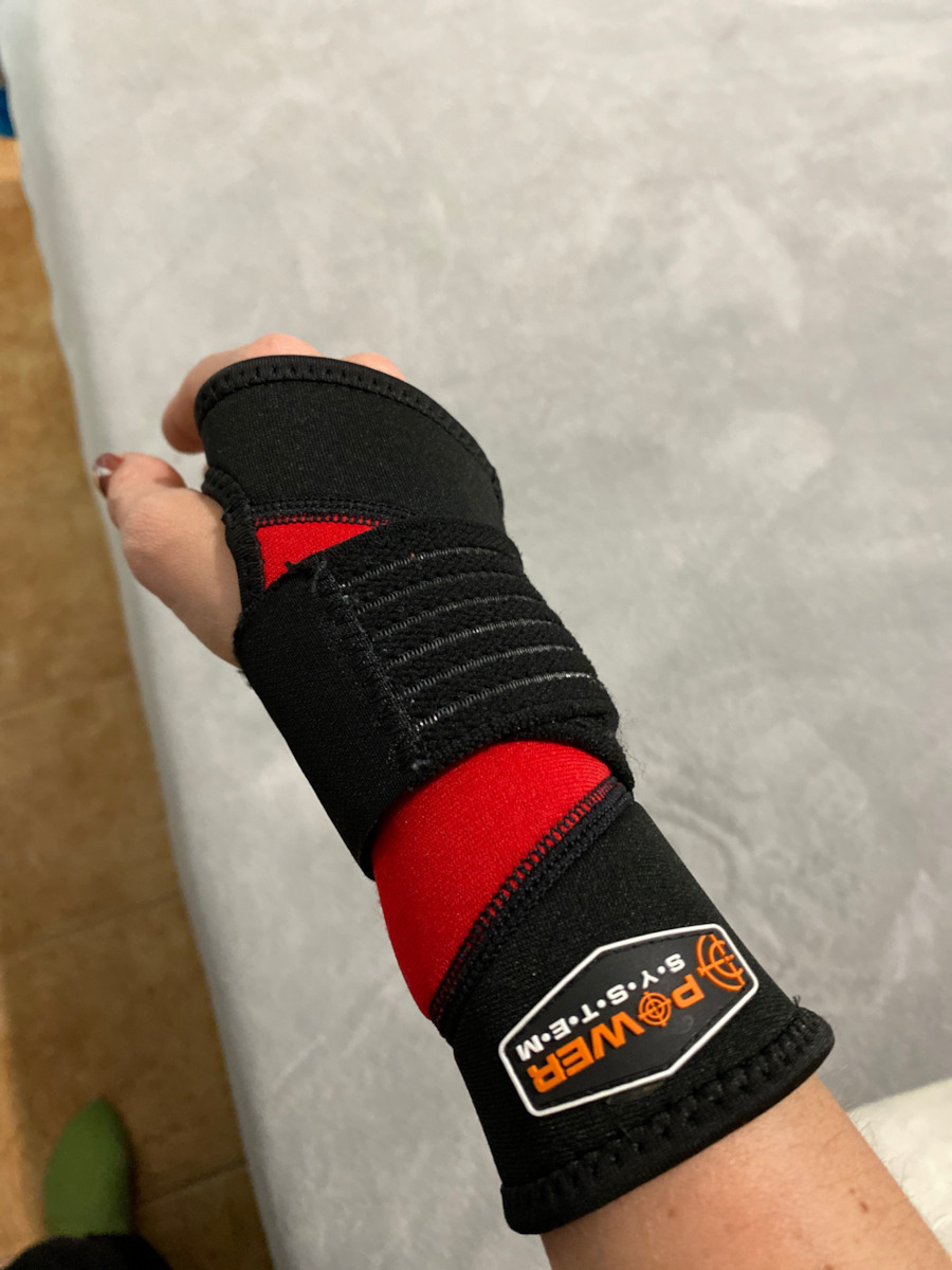 Power System Elastic Wrist Brace with Strap in Black Color PS-6010
