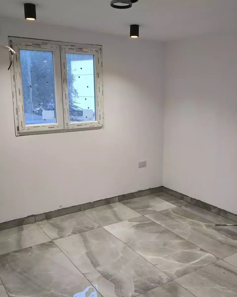 Powertech Πλαφονιέρα Οροφής 27εκ. Μαύρη με Ενσωματωμένο LED