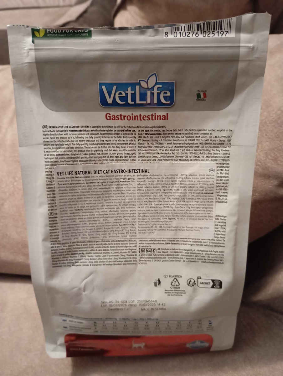 Farmina Vet Life Gastrointestinal Dry Food for Adult Cats with Sensitive Gastrointestinal with Chicken 2kg
