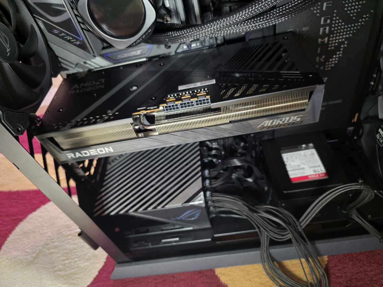 Asus ROG-THOR-1200P2-GAMING 1200W Schwarz Computer-Netzteil Vollständig modular 80 Plus Platin