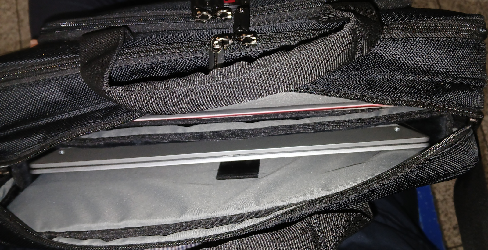 Wenger Prospectus Τσάντα Ώμου / Χειρός για Laptop 16" σε Μαύρο χρώμα