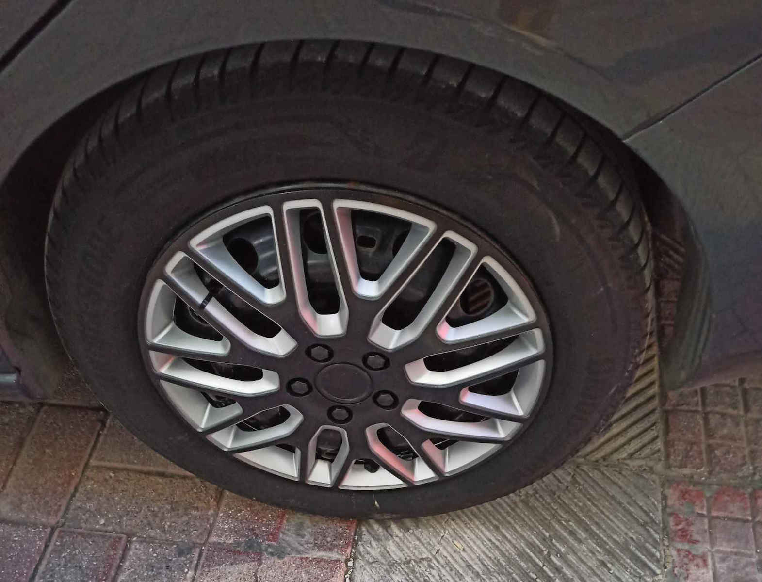 Versaco Car Hubcap Set Premium Dakar BS BC 15" 4pcs Black
