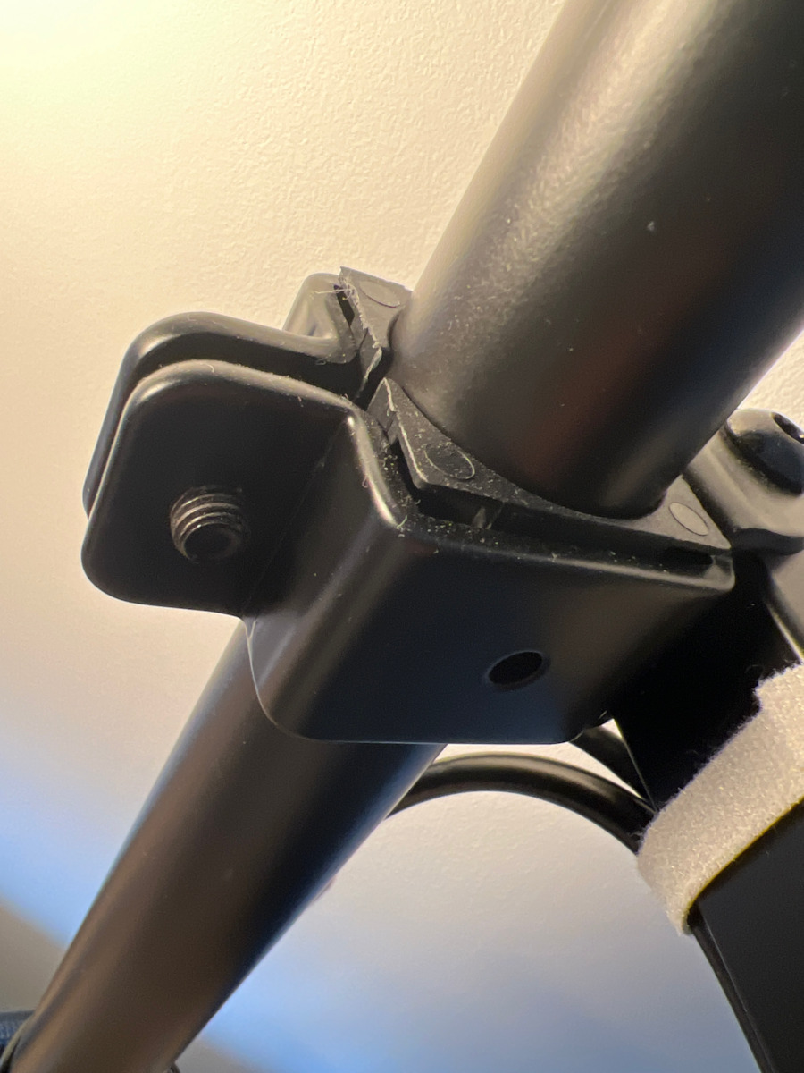 Brateck Βάση Γραφείου Οθόνης έως 32" με Βραχίονα (LDT66-C012)