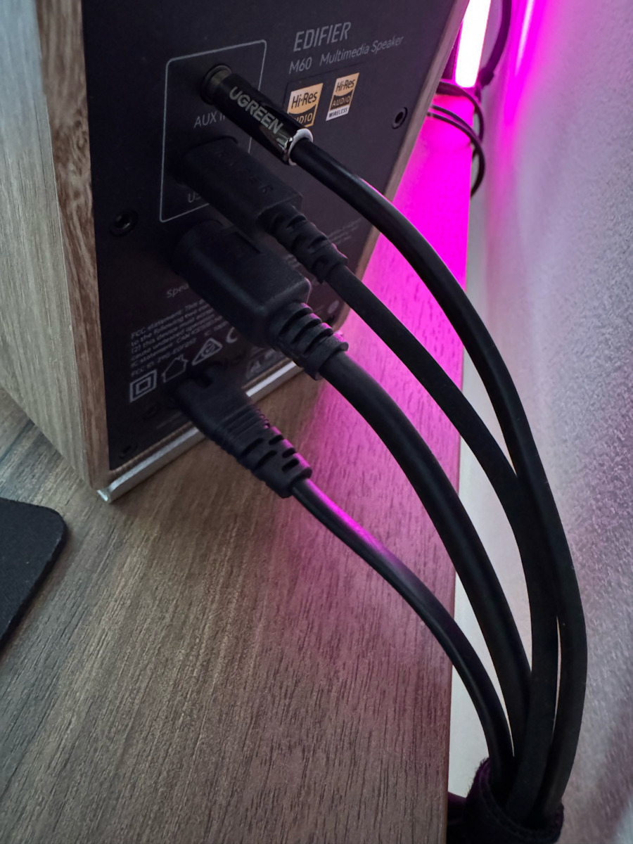 Edifier M60 Безжични компютърни тонколони Компютърни тонколони 2.0 с Bluetooth и мощност 30W в Черен цвят