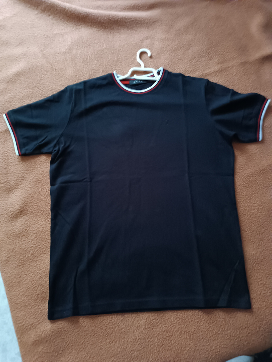 T-shirt Μαυρο