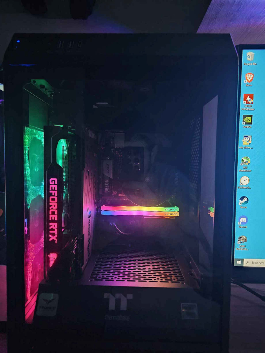 Thermaltake The Tower 100 Gaming Mini Tower Κουτί Υπολογιστή με Πλαϊνό Παράθυρο Μαύρο