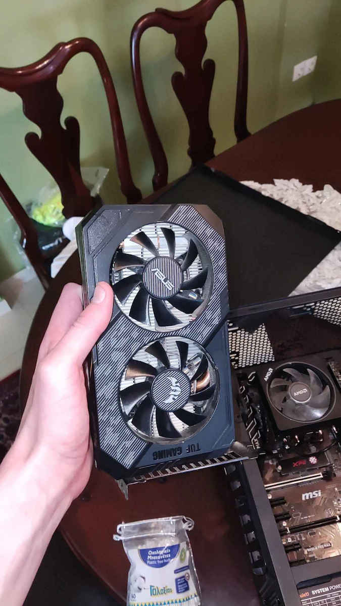 Asus GeForce GTX 1660 Super 6GB GDDR6 TUF Gaming OC Placă Grafică