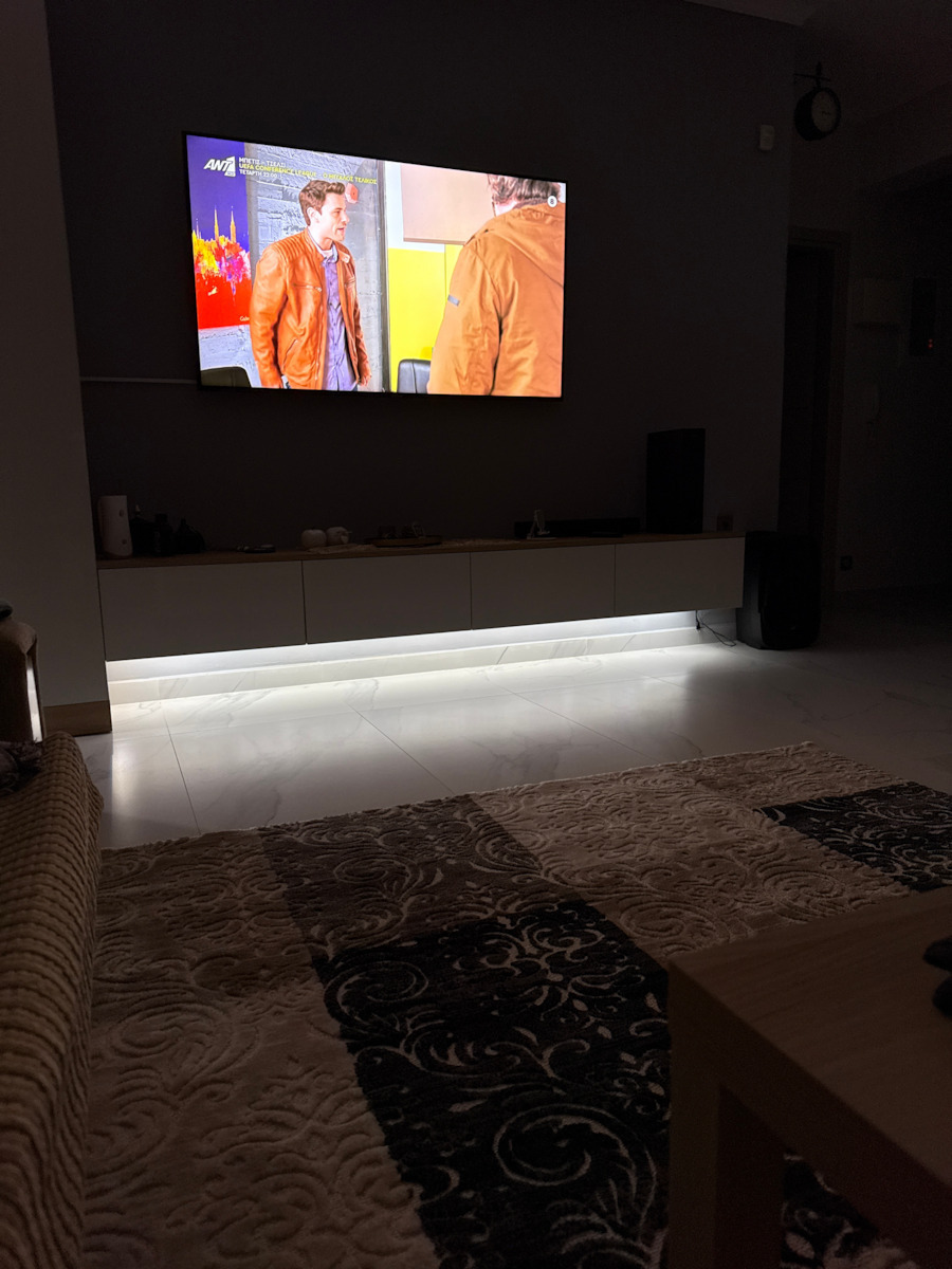 TP-LINK Smart LED Strip Wi-Fi 220V RGBW Light 5m
