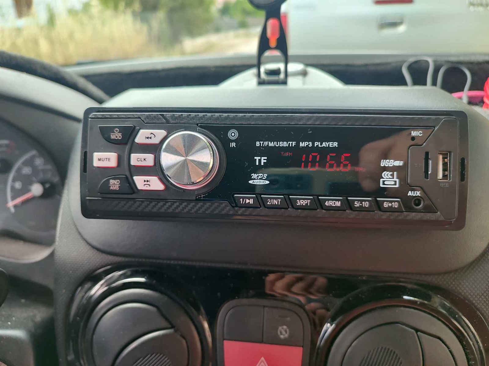 PerVoi Car Audio System (Bluetooth/USB/WiFi/GPS)