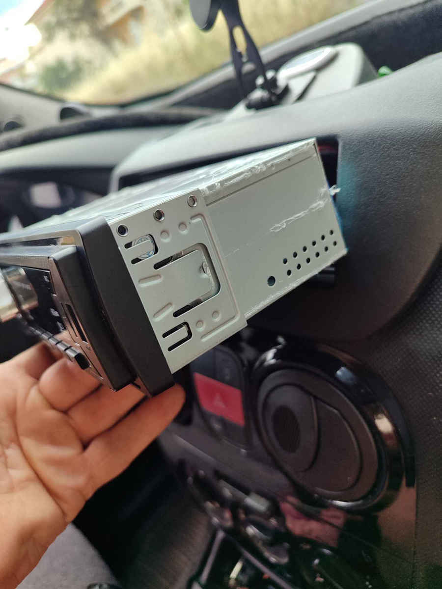 PerVoi Car Audio System (Bluetooth/USB/WiFi/GPS)