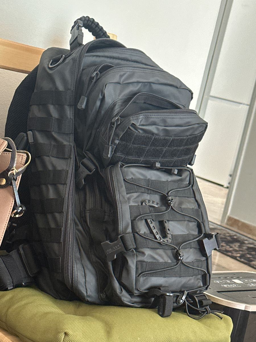 Mil-Tec] バックパック。 Tactical Assault ブラック 36 Litre Mil-Tec