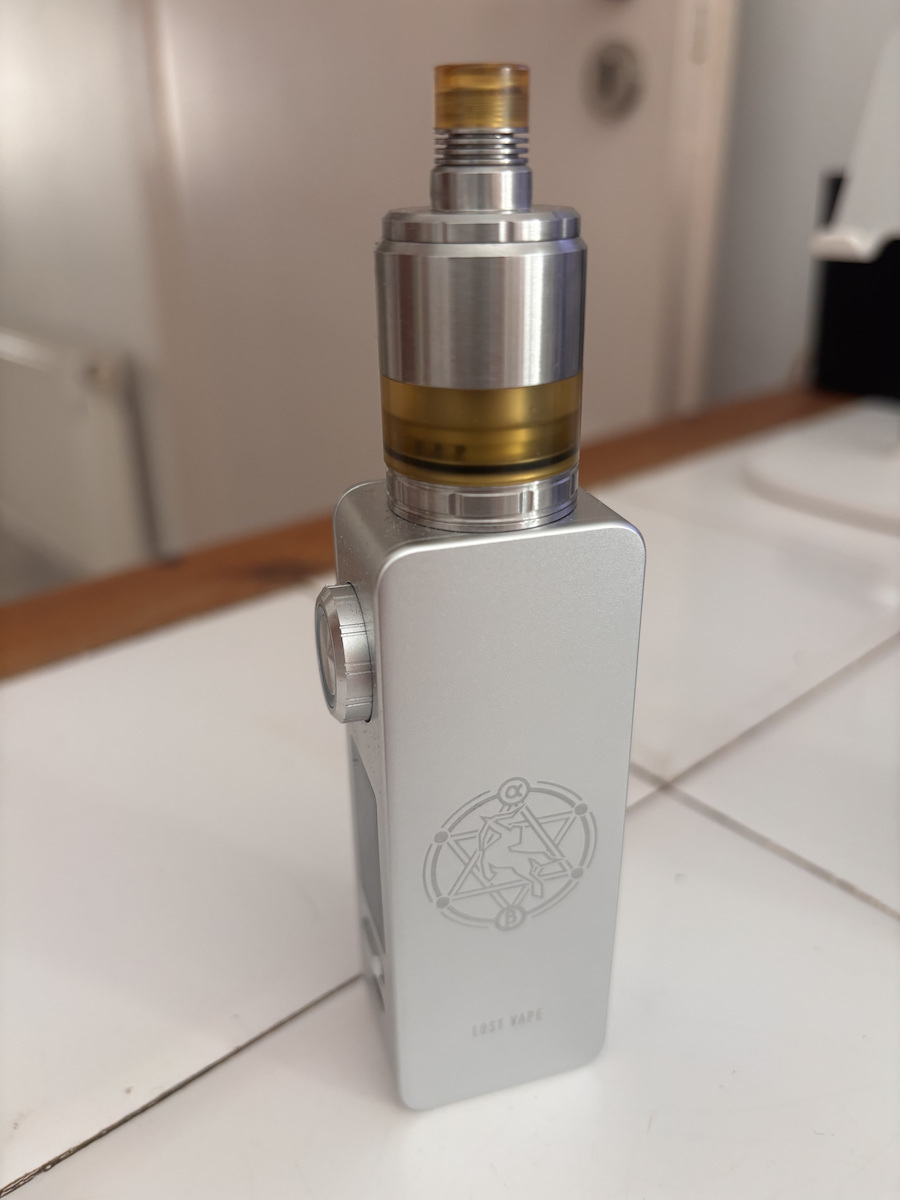 Lost Vape Centaurus M100 Box Mod 100W Knight Schwarz