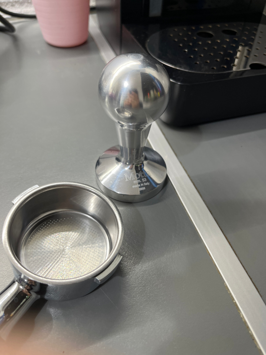 Motta Tamper with Flat Surface 53mm in Silver Color
