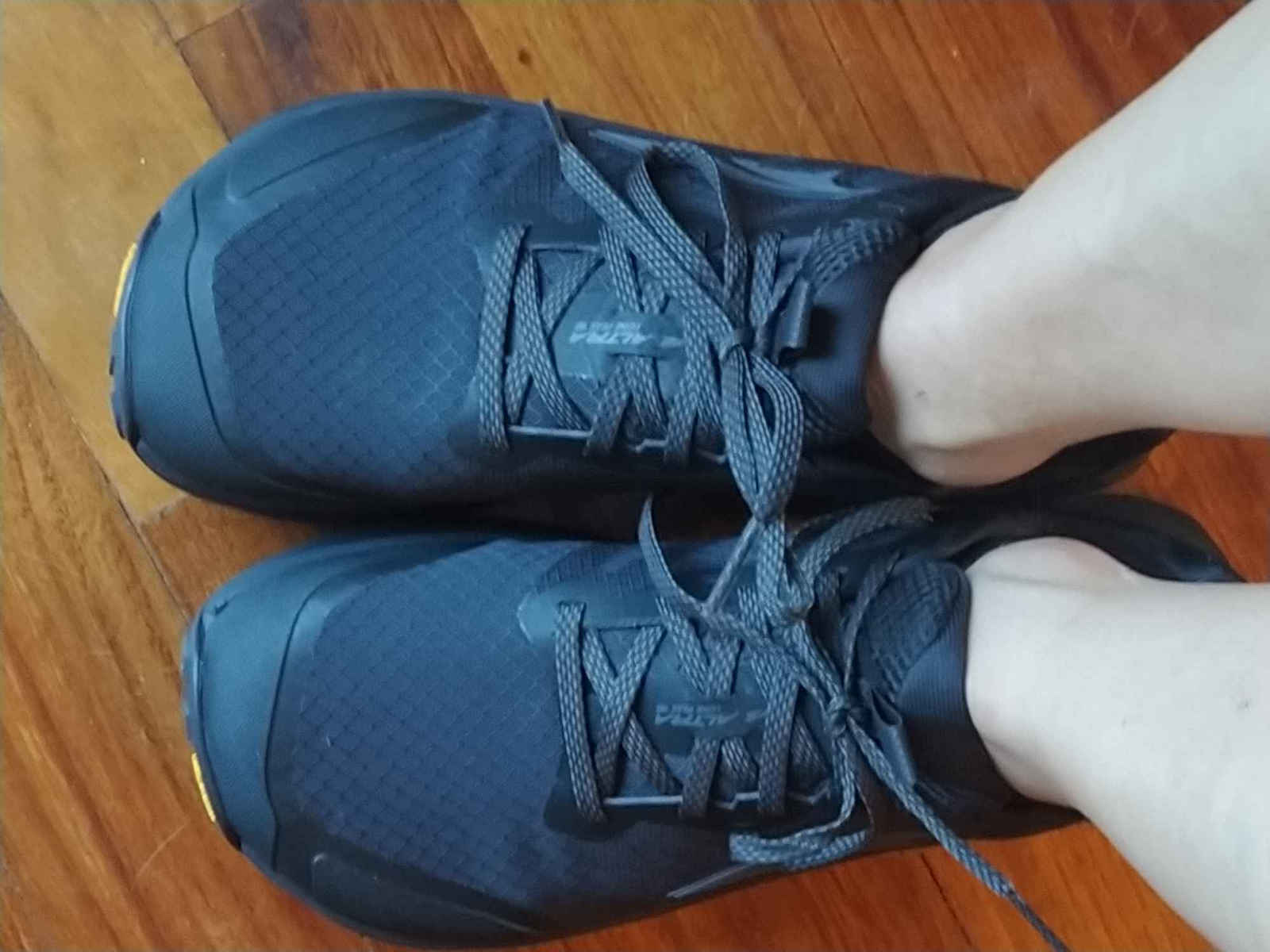 Lone Γυναικεία Αθλητικά Παπούτσια Trail Running Μαυρο