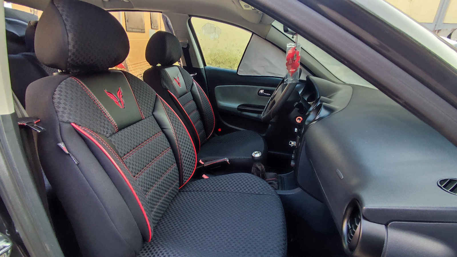 Otom Toro Design Universal Car Seat Covers Cotton Fabric Leatherette Front and Rear Set 11 Pieces Black Red Tro-901