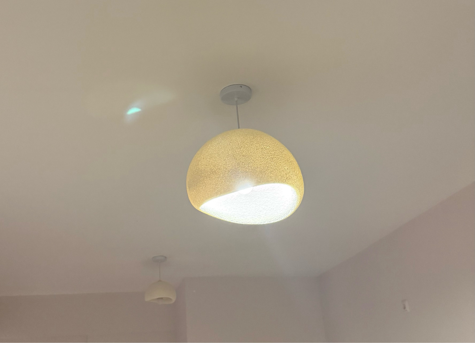 Pakketo Zulcere Κρεμαστό Φωτιστικό Λευκό με Ντουί E27 30x18x27εκ.