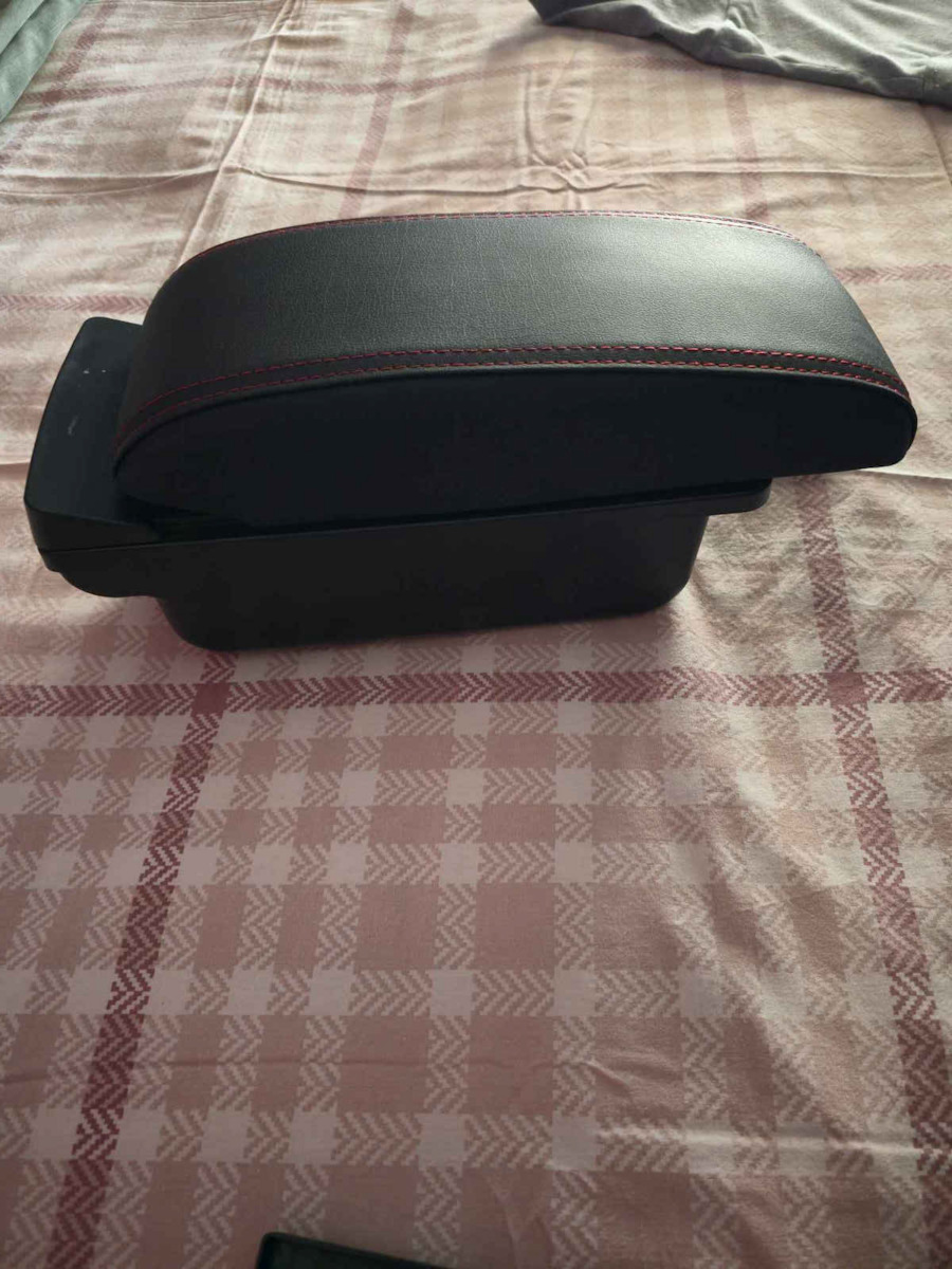 Car PU Armrest Universal Audi 90 Mazda 3 Saab 90 Black