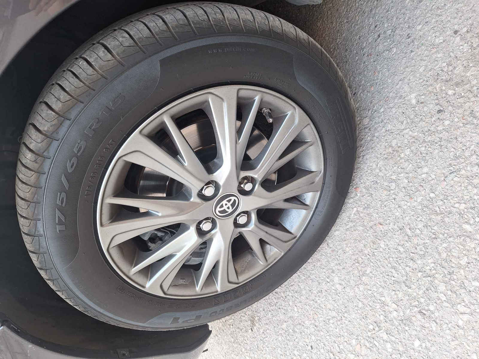 AutoGlym Instant Tyre Dressing Lichid Curățare / Lustruire pentru Elastici Auto 500ml