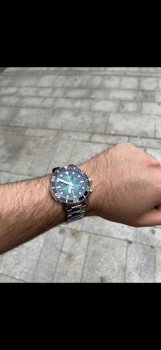 Tissot Seastar 1000 Men's Watch 45.5mm Chronograph Battery with Silver Metal Bracelet
