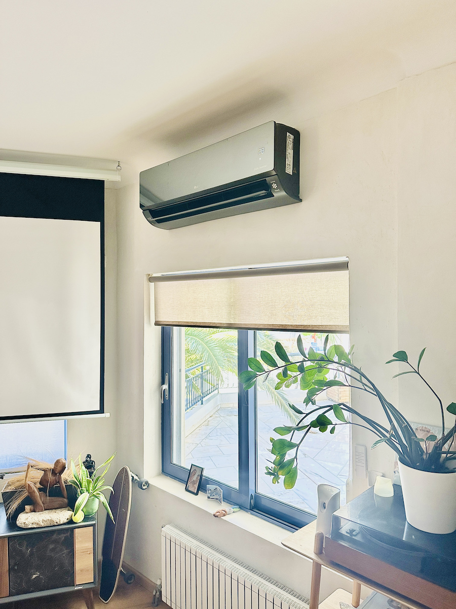 LG ArtCool Mirror BH Klimaanlage Inverter 9000 BTU Energieklasse A++/A+ mit Ionisator und WiFi Schwarz