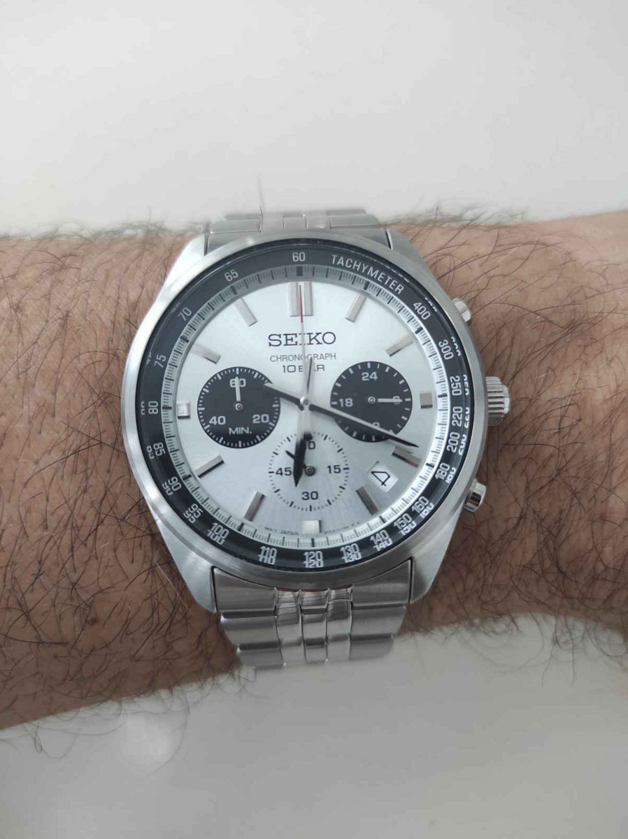 Seiko Men's Watch 42mm Chronograph Battery with Silver Metal Bracelet