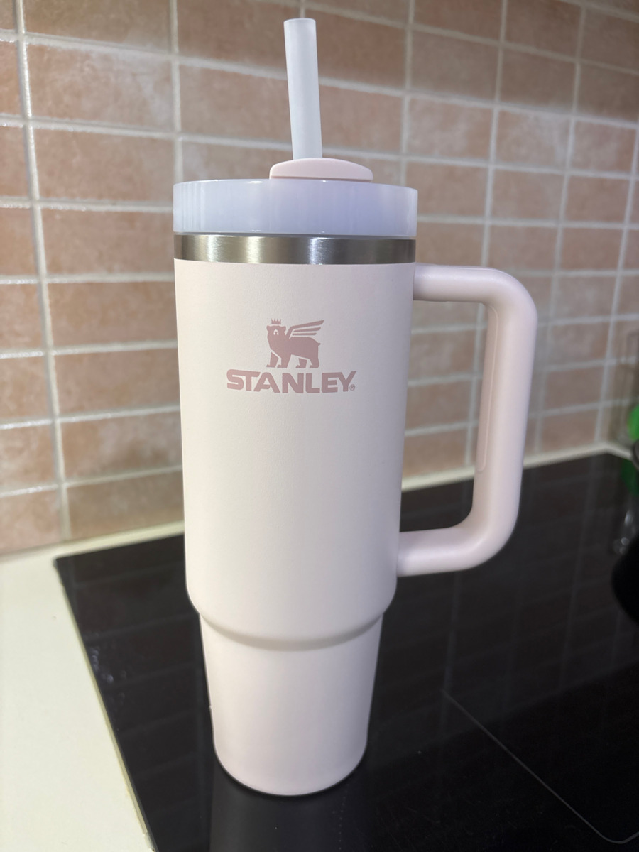 Stanley Quencher H2.0 FlowState Handled Tumbler Thermos Stainless Steel BPA Free 890ml Black with Straw and Handle