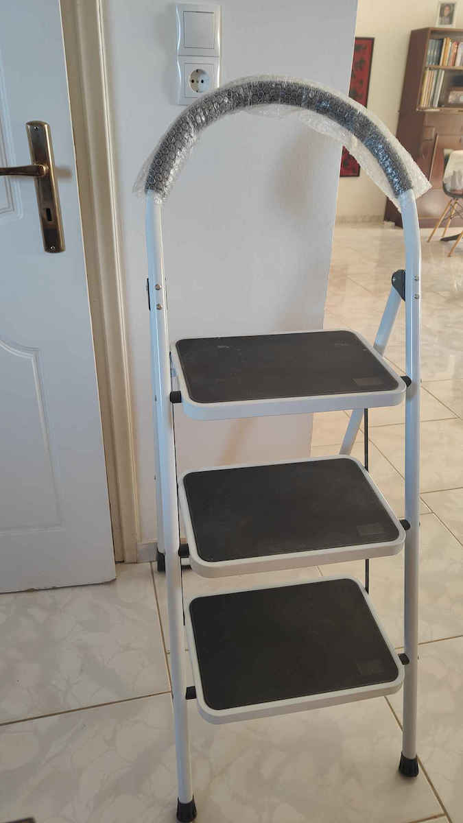 Vesta Deluxe Step Ladder Iron 4 Steps 97cm