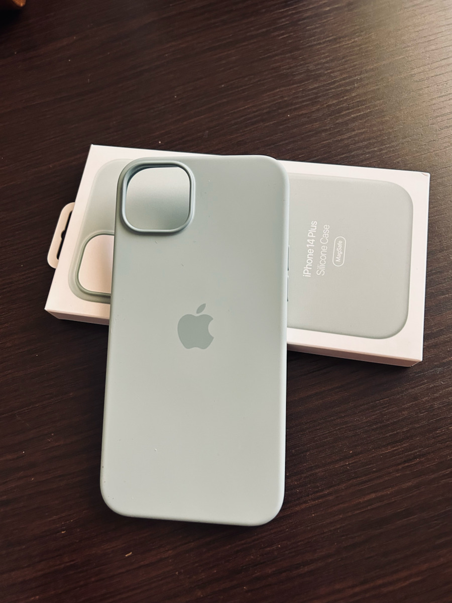 Apple Umschlag Rückseite Silikon Chalk Pink (iPhone 14 Plus)