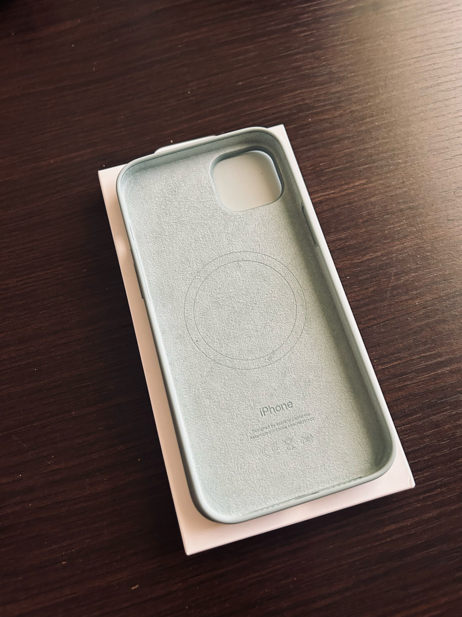 Apple Umschlag Rückseite Silikon Chalk Pink (iPhone 14 Plus)