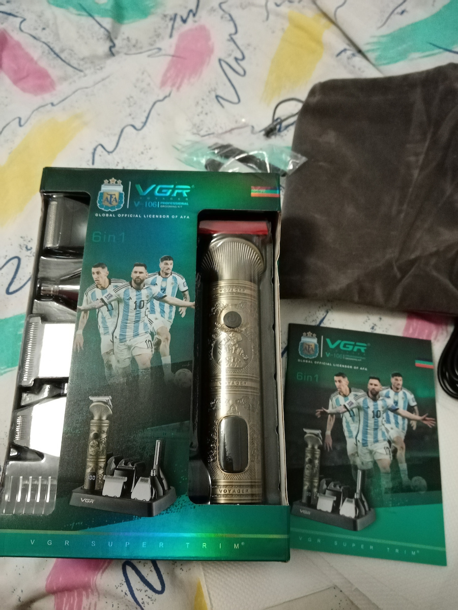 VGR 6in1 Grooming Kit Машинка за Подстригване Златиста V-106