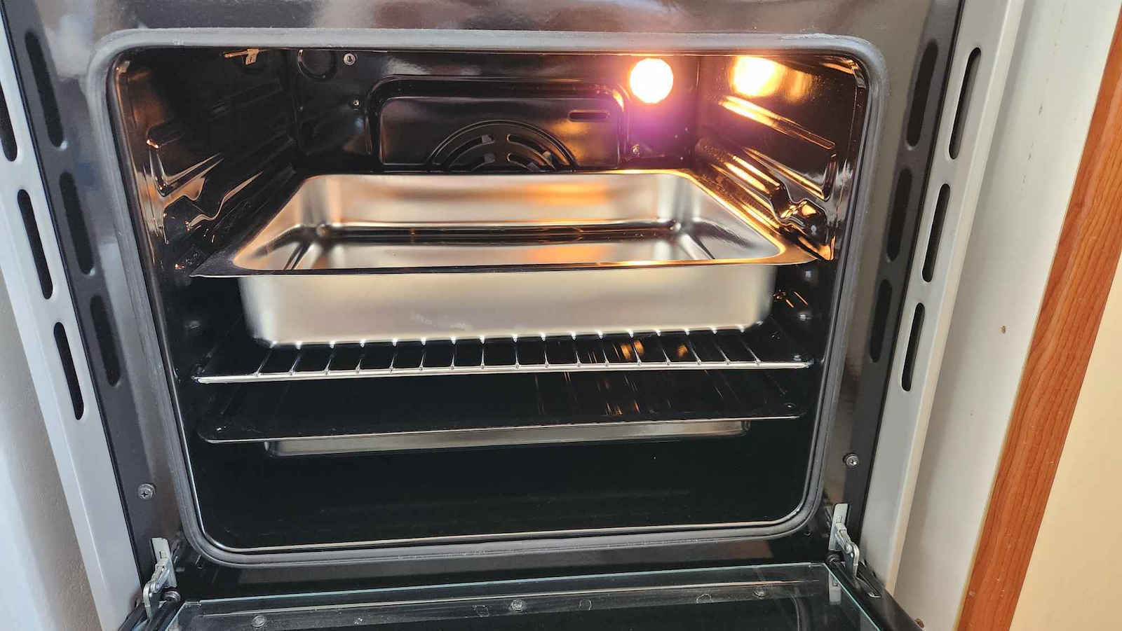 Crown Herd 65Es mit Keramikkochfeldern B57cm. Inox