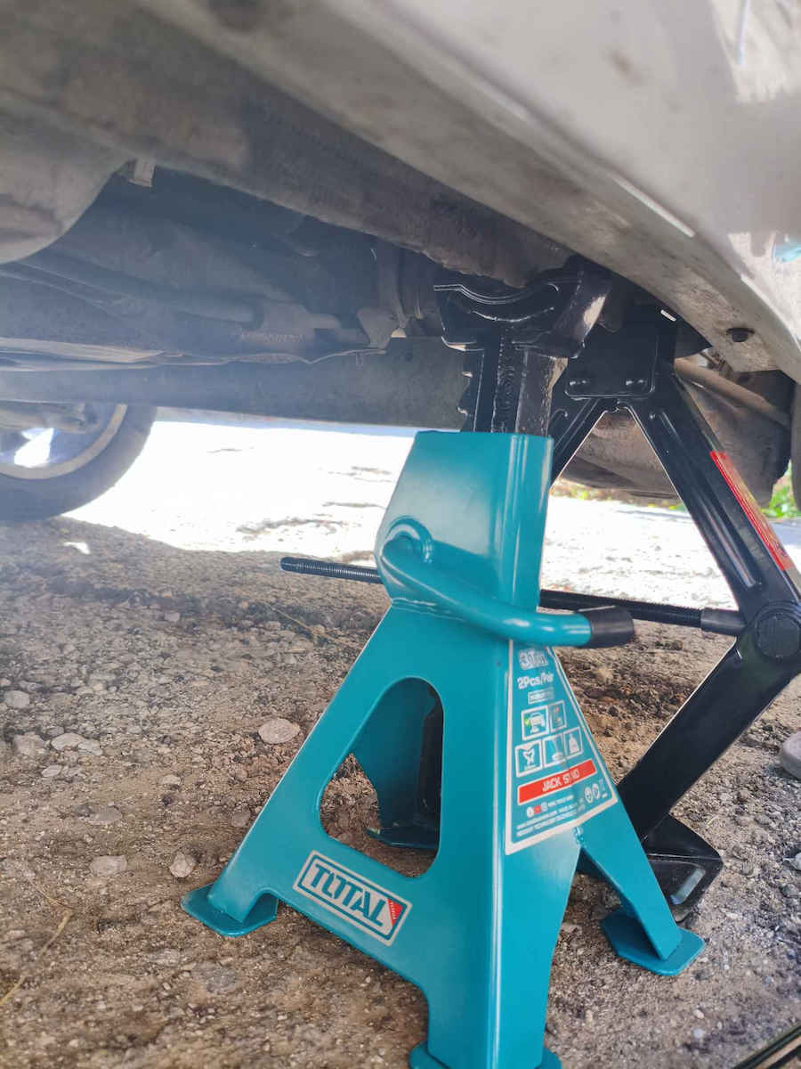 Total Vehicle Support Tripod with Lifting Capacity up to 3 Tons