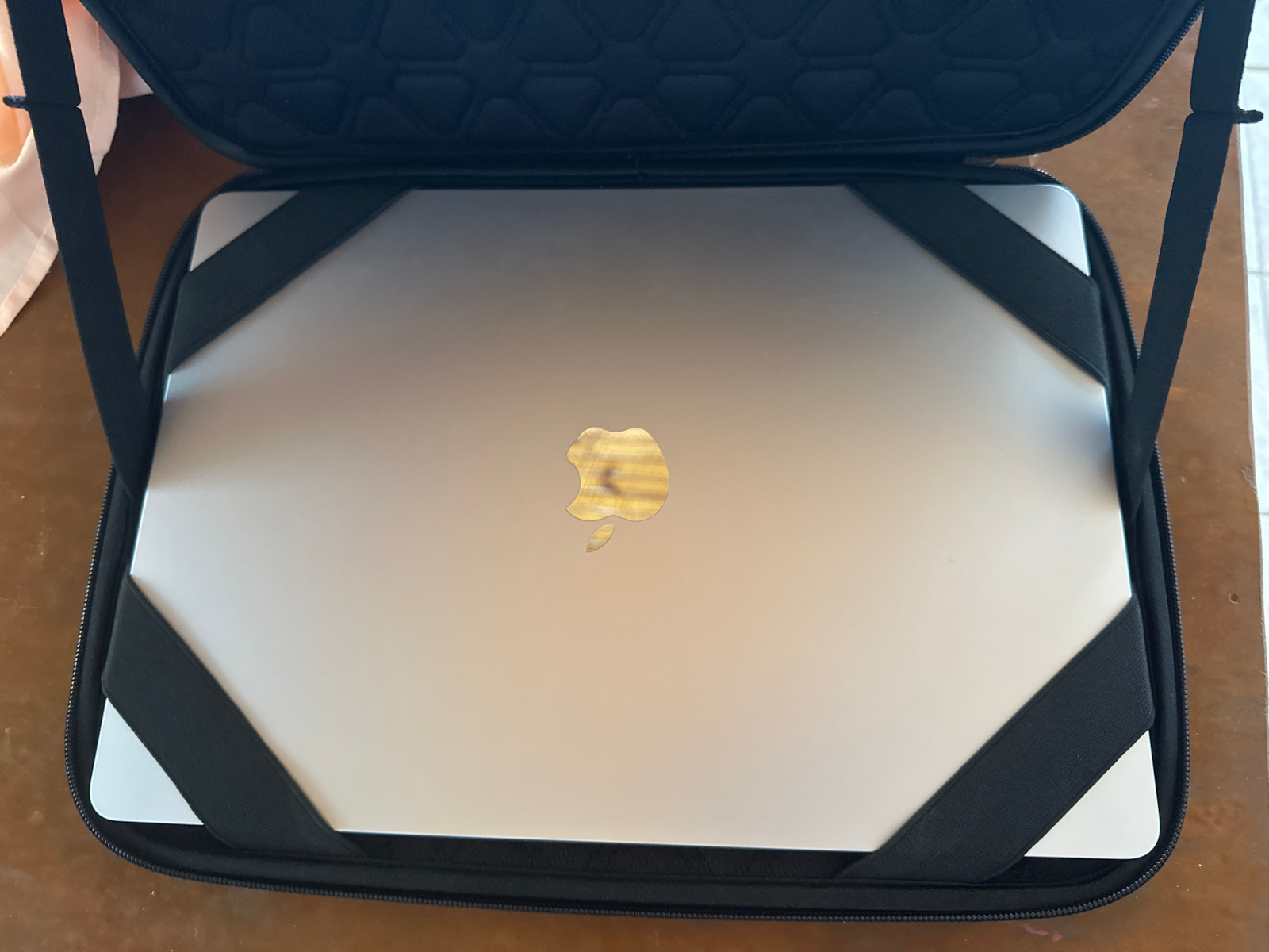 Spigen Sgp Rugged Armor Fall Pro Apple Macbook Pro 14" M4 2024/m3 2023/m2 2023/m1 2021 Laptoptasche 13-14 Afa04270